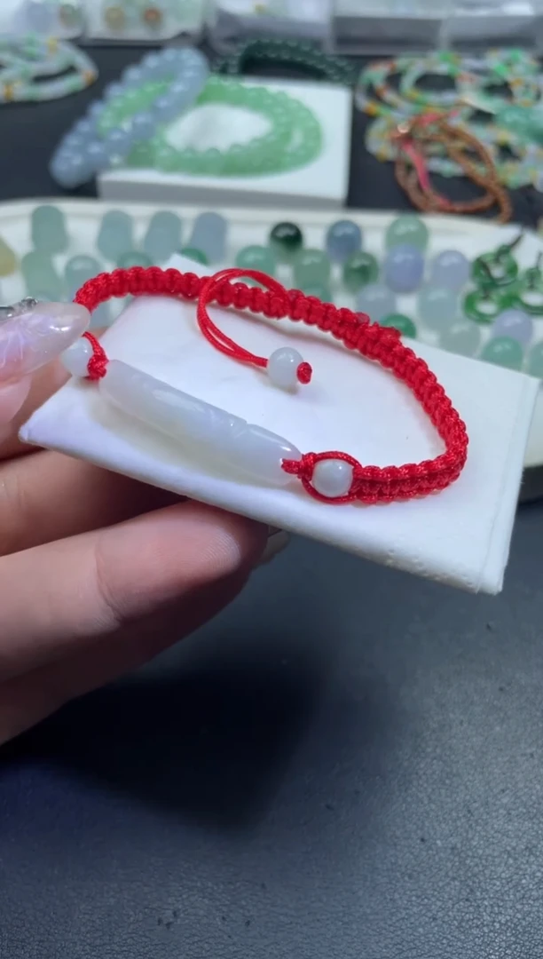 【闪购商品】翡翠颈饰未镶嵌BBBBBB575