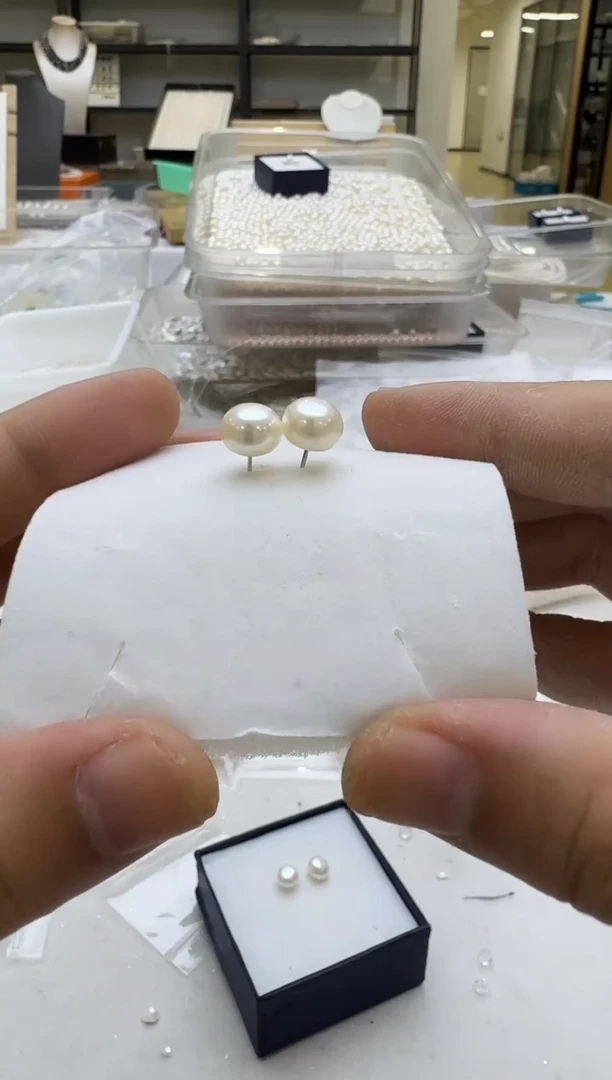 银S925镶嵌淡水珍珠耳钉9mm 白珠