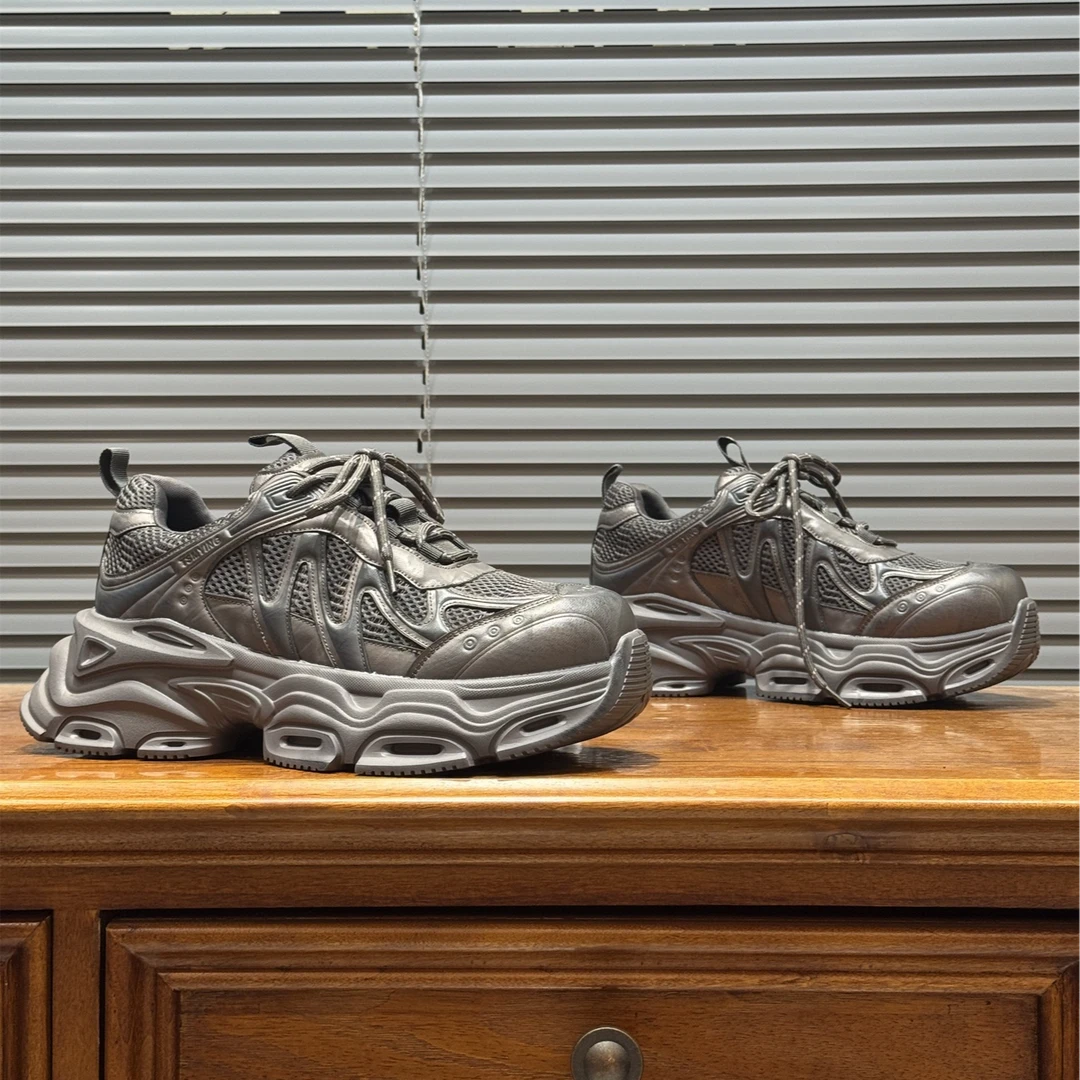 2025秋季新款时尚百搭潮流男女同款轻奢休闲鞋（标准码数）