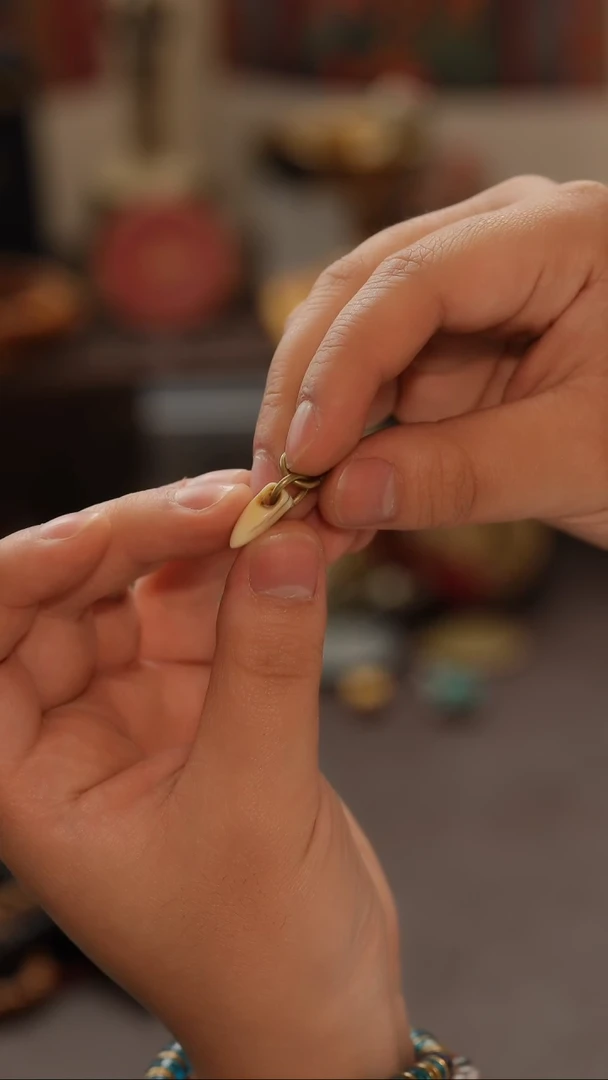 柏香籽/百香籽把件老白檀木侧挂