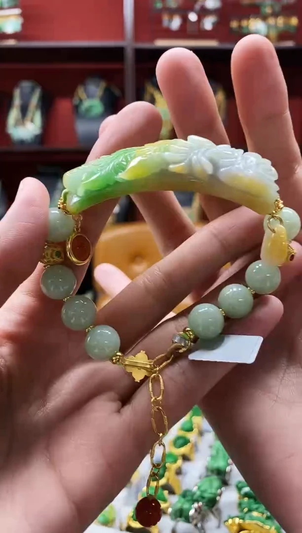 颈饰未镶嵌翡翠手牌