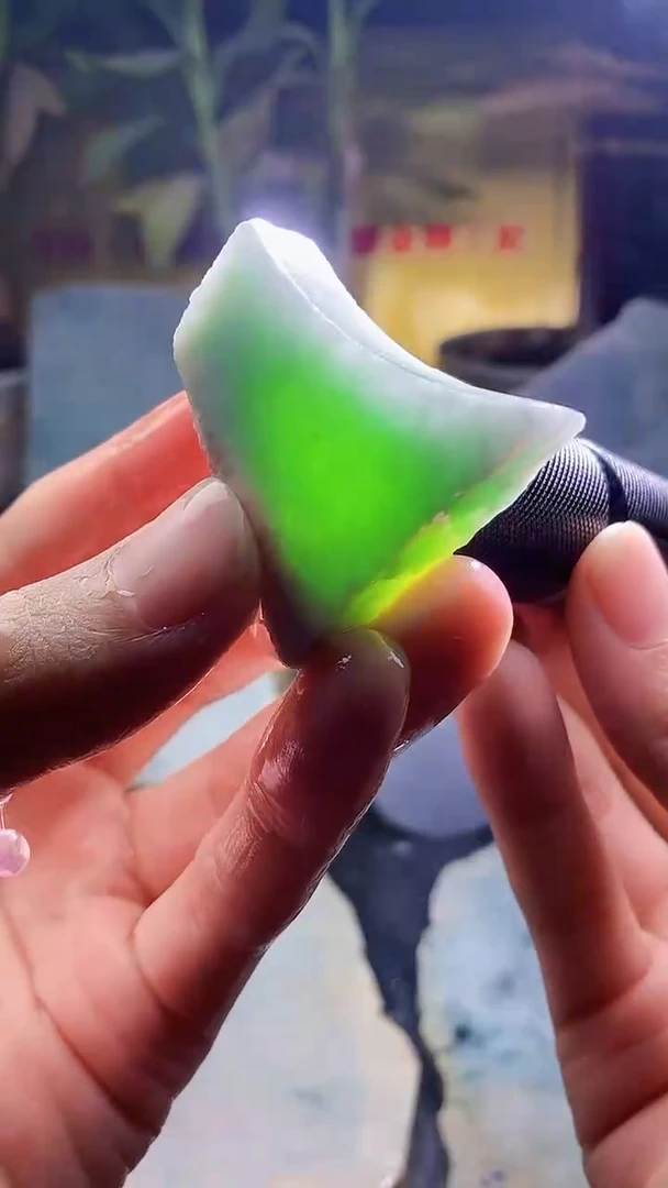 未镶嵌挂件翡翠小雨9