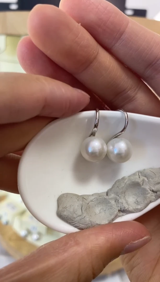 银S925镶嵌耳饰淡水珍珠9-10mm