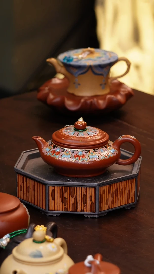 宜兴紫砂壶朱泥小品