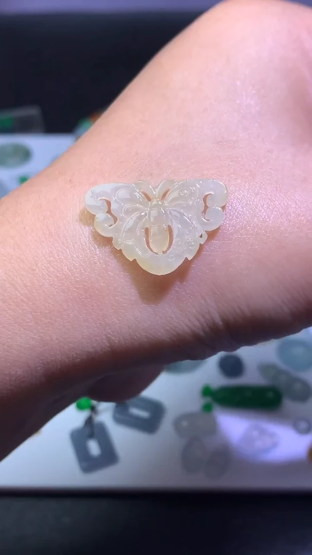 未镶嵌定制翡翠毛货