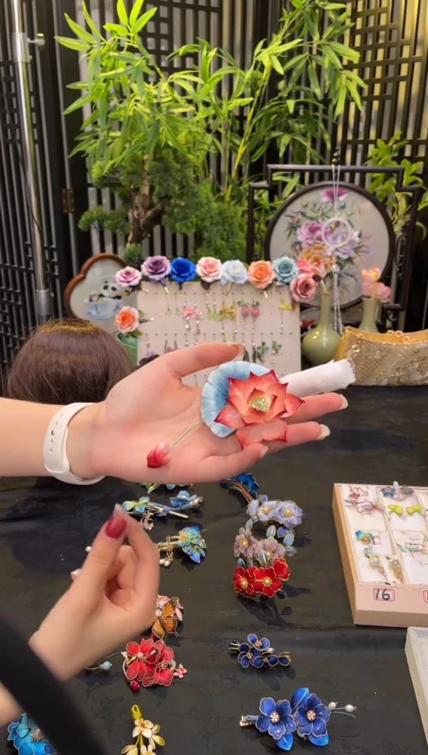 织绣月*鸟非遗绒花手工饰品