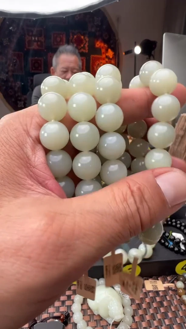 未镶嵌手串和田玉且末料青白玉手串卡12多样性发其一