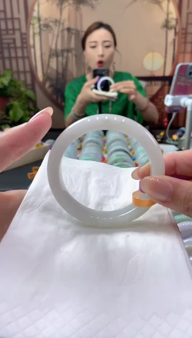 翡翠手镯未镶嵌000044737