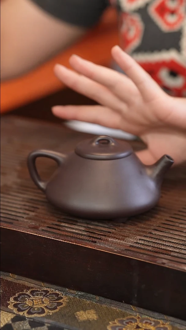 茶壶紫砂子冶石瓢 半手工 紫茄泥 210cc