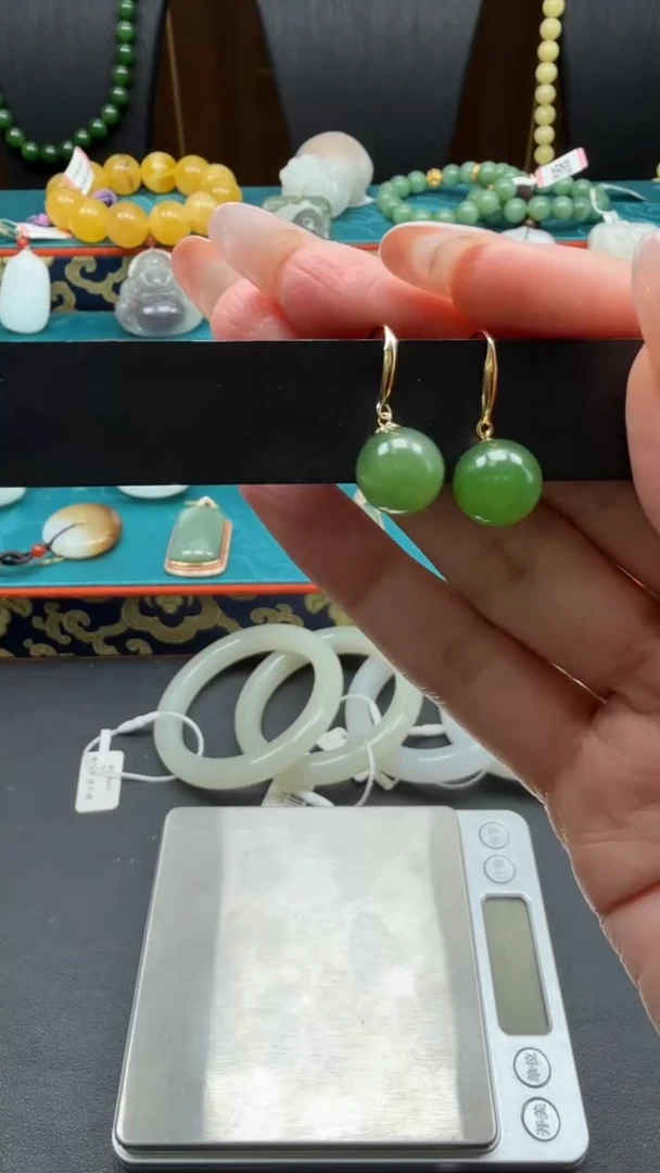 和田玉18K金镶嵌耳饰k063多样性发其一