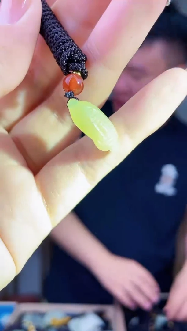 和田玉未镶嵌挂件拍一发一，多样性发货！