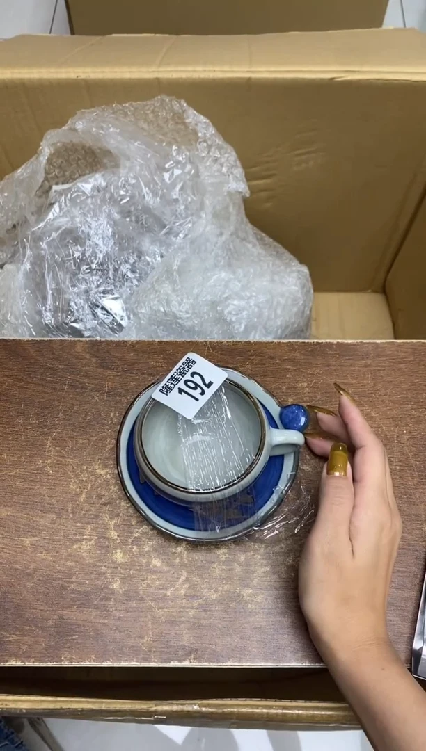 瓷片怡*隆莲瓷器欢迎大家