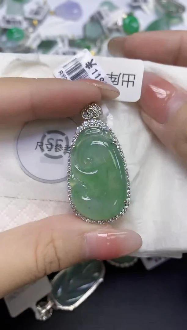 颈饰未镶嵌翡翠天然缅甸翡翠A货百元以上9元证书费自理