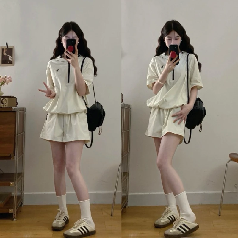 大码夏季新款连帽套头半拉链上衣短裤洋气减龄松弛感宽松休闲套装