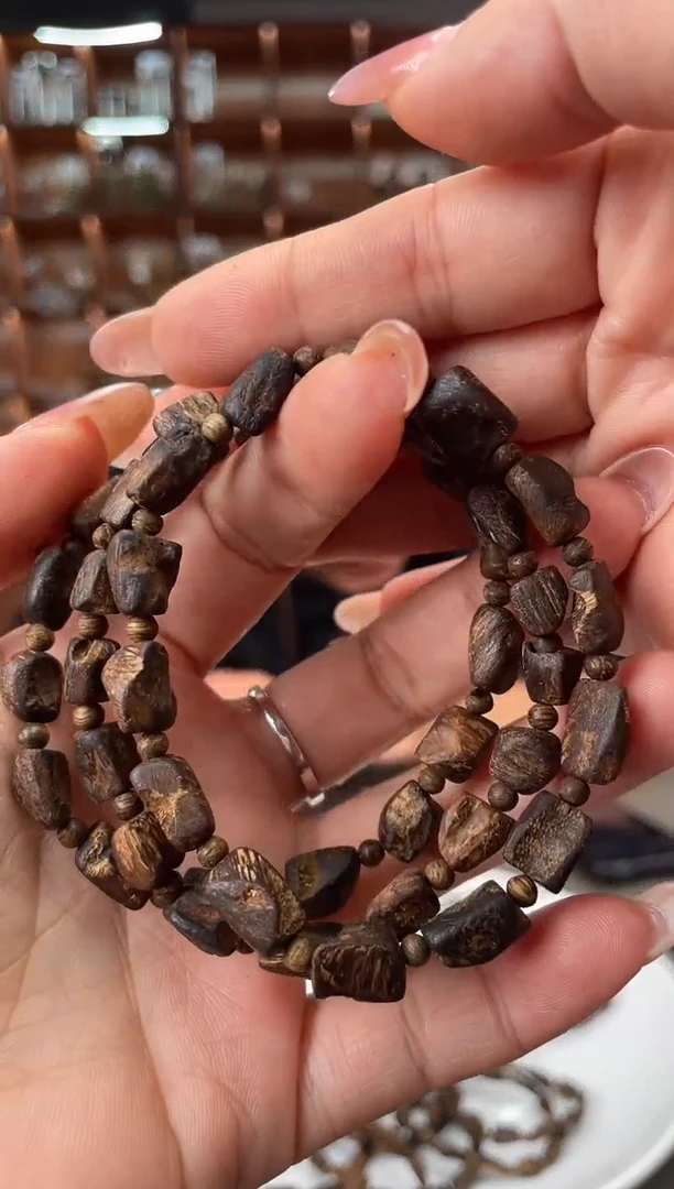 【闪购商品】沉香手串41号沉水文莱多样性发一条