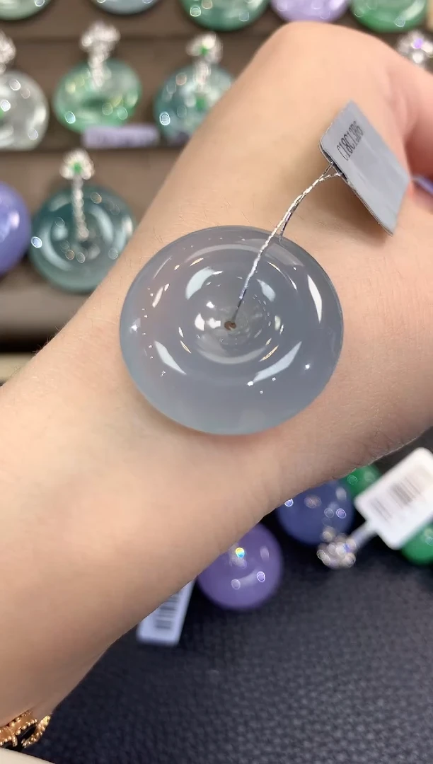 翡翠未镶嵌吊坠(不含链)春日珠宝 B106