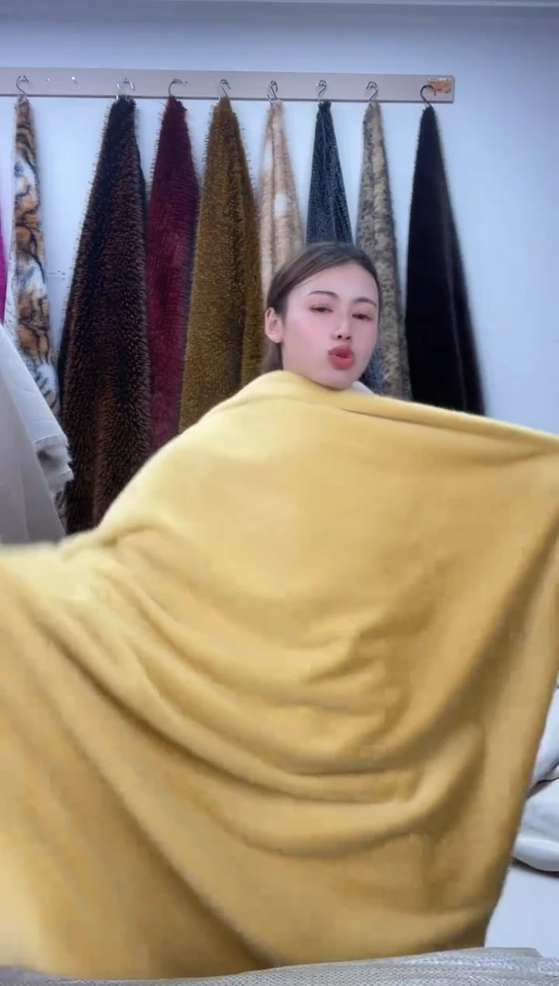 狐狸毛B33尺寸1.6*2