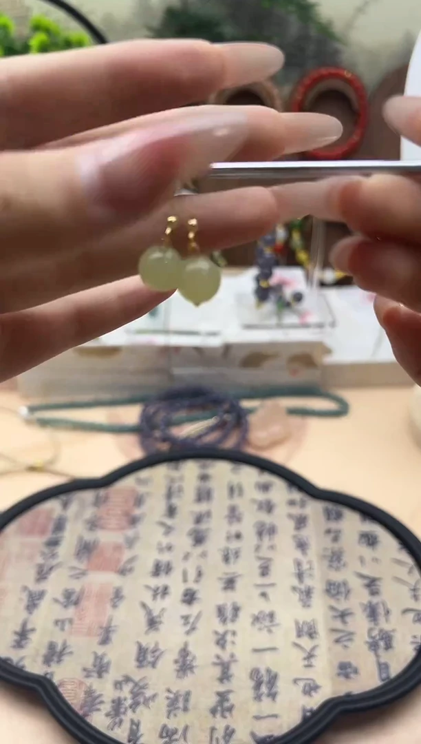 未镶嵌和田玉耳饰188