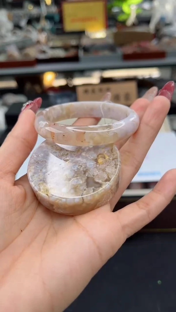 【闪购商品】石英质玉手镯未镶嵌54圈口（不退不换）1507360