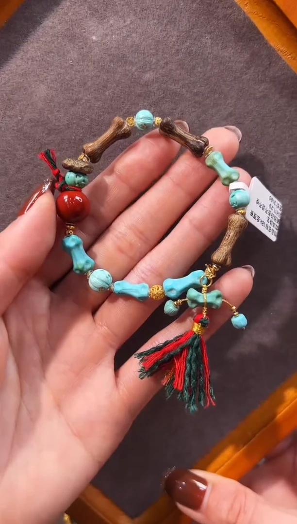 18K金镶嵌绿松石手链绿松石骨头手链