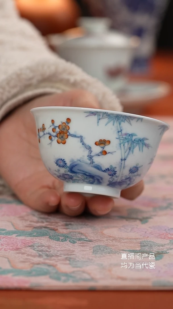 望玉斗彩梅兰竹菊