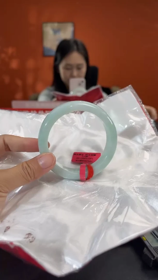 未镶嵌手镯翡翠财****。6   57