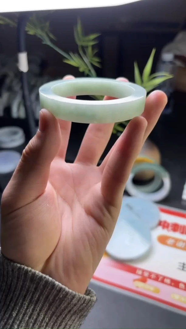 【闪购商品】定制翡翠定制手镯不退不换未镶嵌定制手镯不退不换