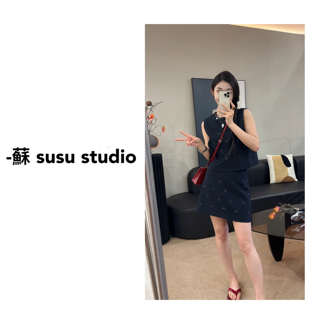 X25105新款精致圆领无袖衬衫半身裙两件套