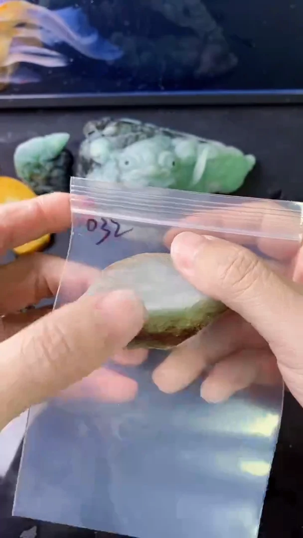 【闪购商品】翡翠挂件未镶嵌032天然A货翡翠