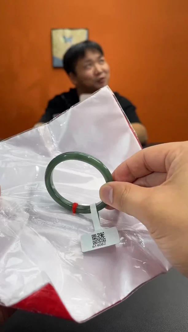 未镶嵌手镯（贵妃镯）翡翠翡翠手镯