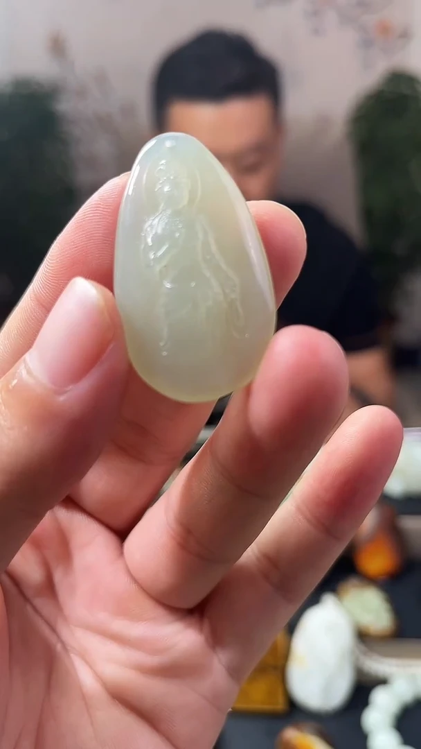 和田玉未镶嵌颈饰颈饰