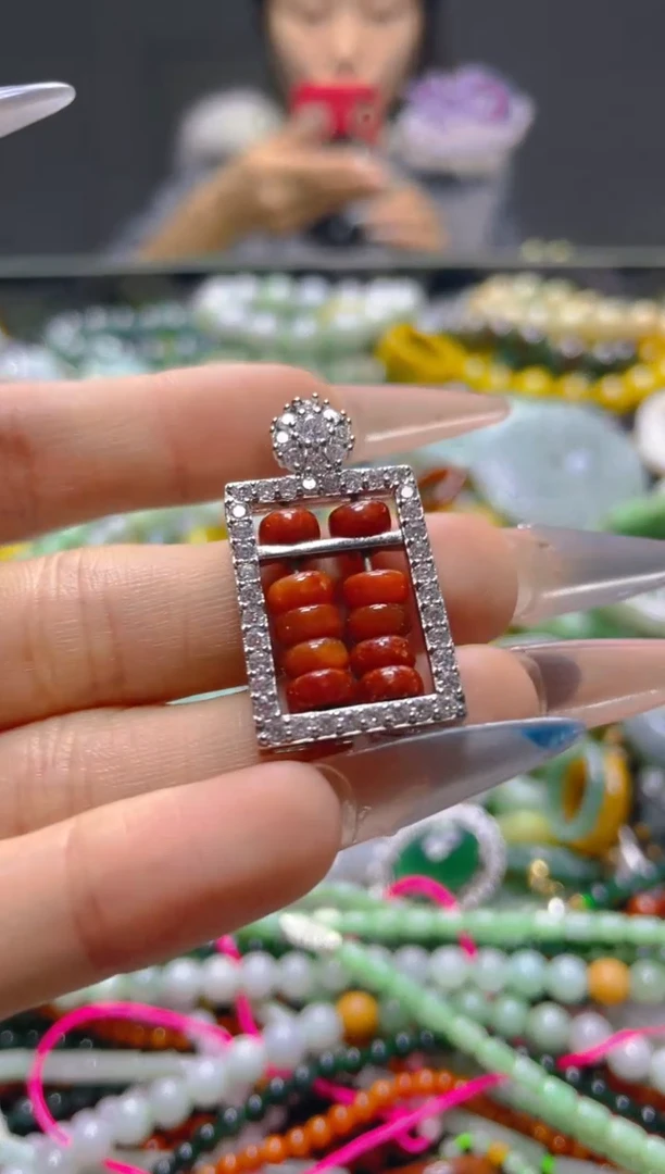 颈饰未镶嵌翡翠/D/翡翠A货，一件也是批发价