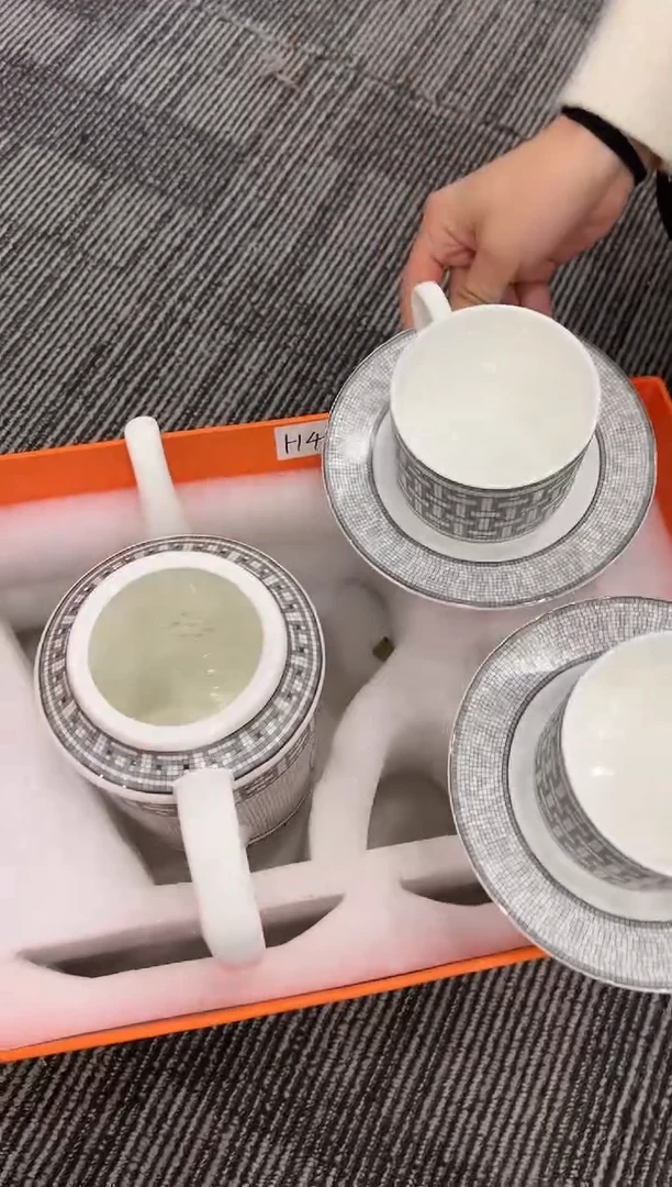 【闪购商品】杯H461--------------