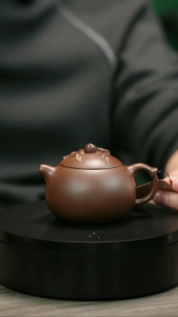茶壶紫砂雅*齊H2312赵信军底槽青寿桃西施