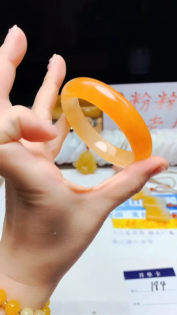 石英质玉手镯未镶嵌185-5756