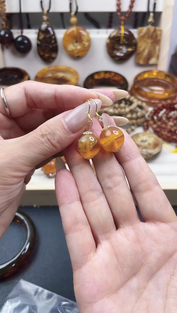 无非金属?****?金沙蜜耳坠