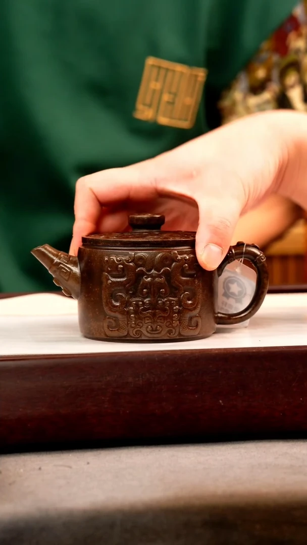 茶壶紫砂古铜泥 青铜纹汉瓦 刻绘