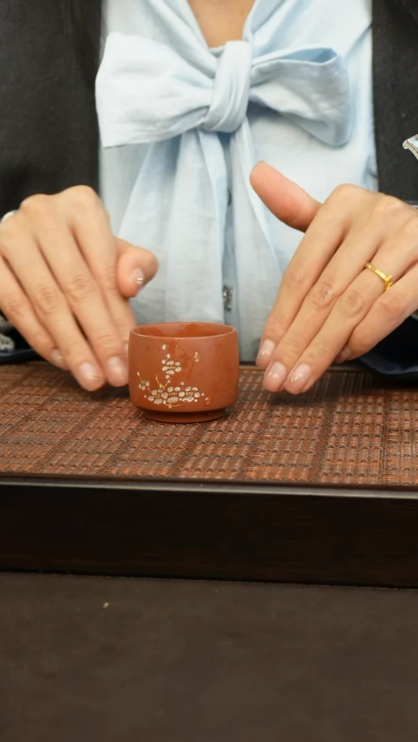 【闪购商品】坭兴陶梅花刻绘主人杯钦州红