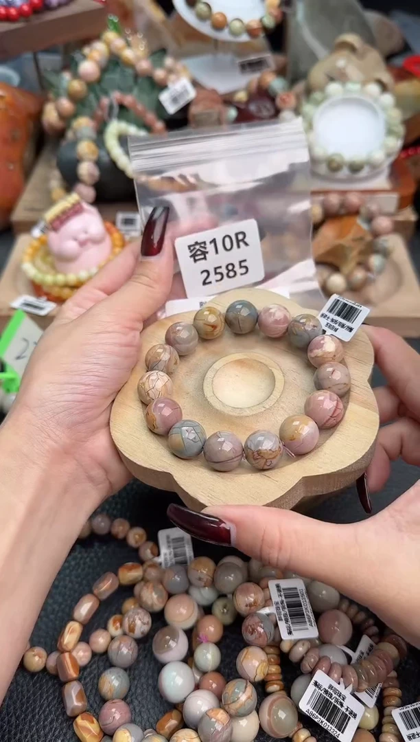 【闪购商品】石英质玉手链未镶嵌10R2585