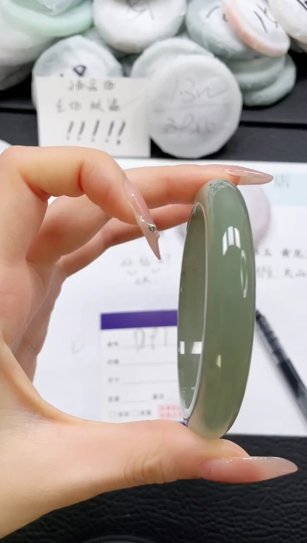 石英质玉手镯未镶嵌191-62