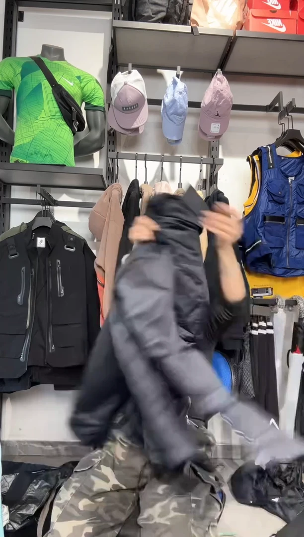 1659  编码 瑕疵款直播间过款为准 尺码