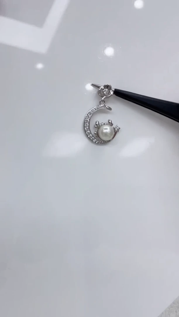 【闪购商品】海水珍珠吊坠(不含链)银S925镶嵌海水珍珠吊坠