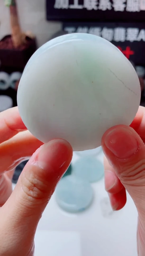 翡翠未镶嵌颈饰945......