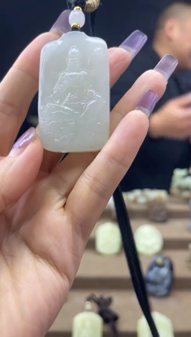 颈饰未镶嵌和田玉1