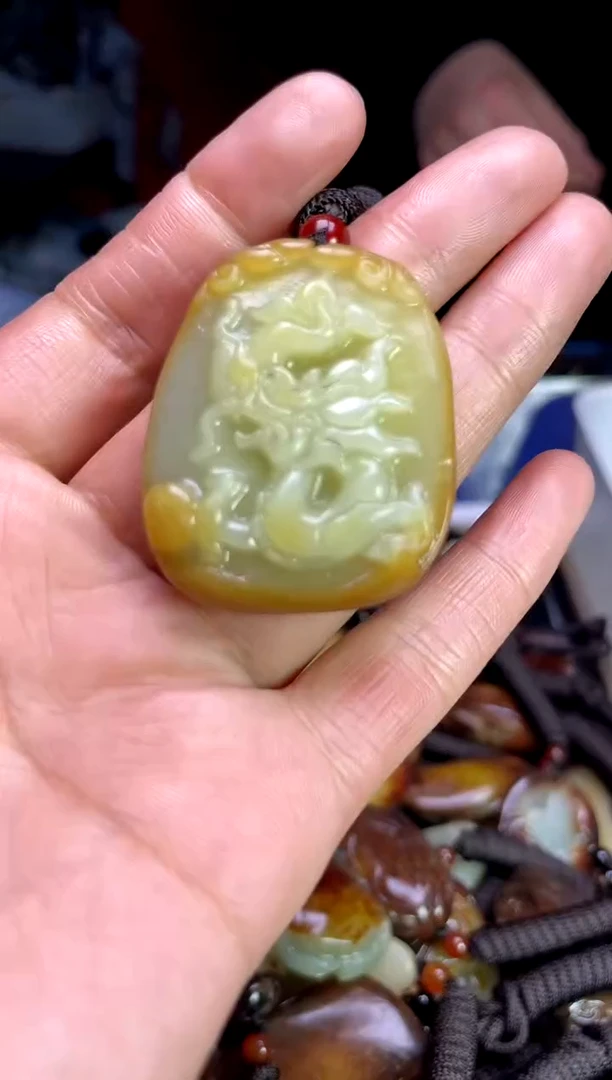 【闪购商品】和田玉颈饰未镶嵌1