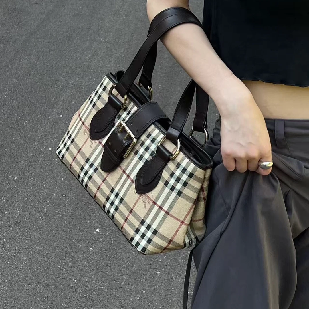 95新 BURBERRY/博柏利 战马格纹托特tote金扣31526814