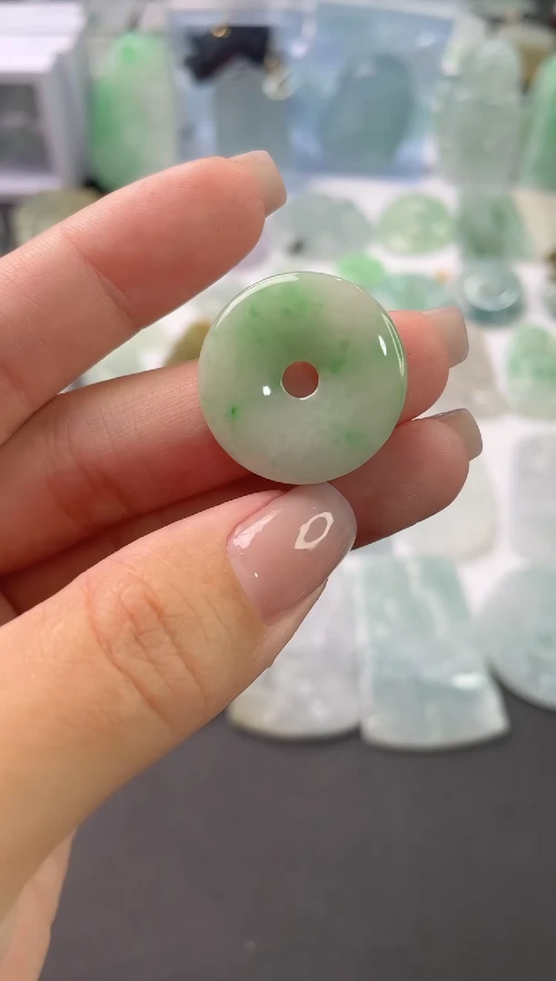 吊坠(不含链)未镶嵌翡翠1