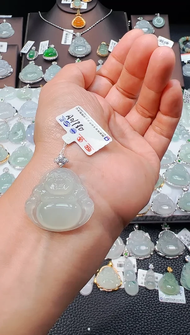 吊坠(不含链)18K金镶嵌翡翠佛公吊坠