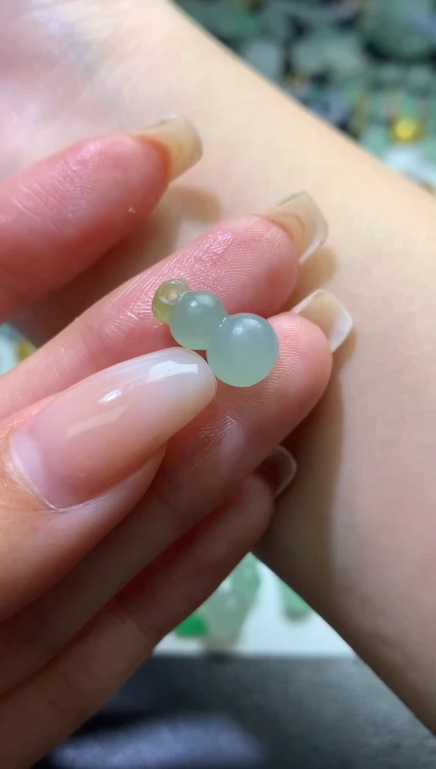 未镶嵌定制翡翠毛货 14.8-7.8-6.8