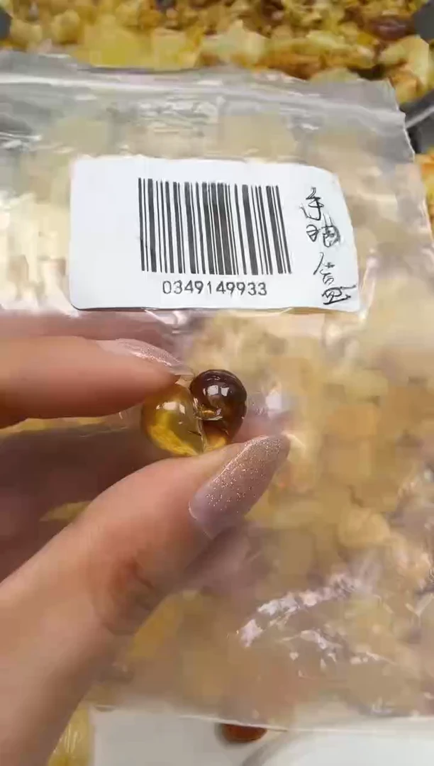 裸石琥珀未镶嵌如图